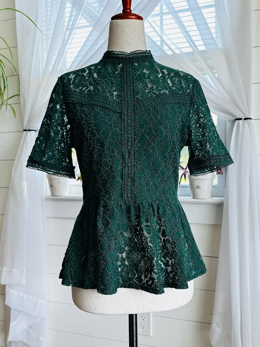 VICI Collection Emerald Green Lace Peplum Top Size S Romantic Boho